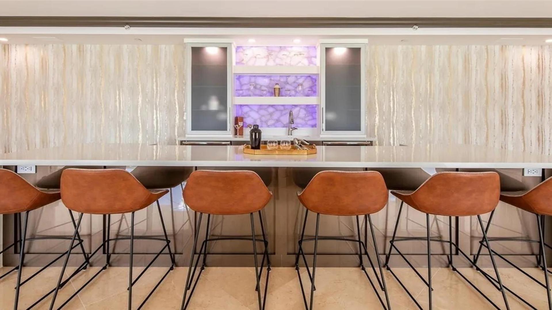 Stunning Four Bedroom Fully Professionally Remodeled Apartment Las Vegas Exterior photo